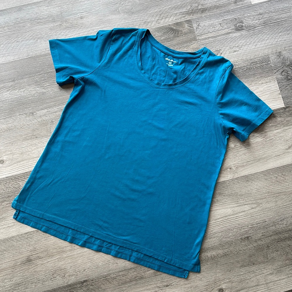 Woman’s Eddie Bauer t-shirt size xl